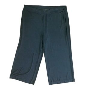 Chicos Travelers Solid Black wide leg, Palazzo slinky knit stretch pants 3/16-18